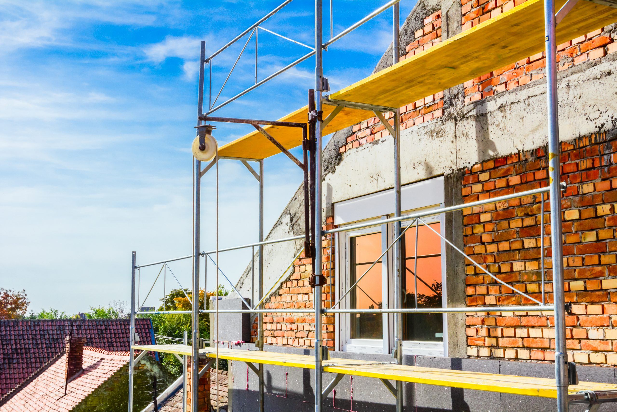 chantier-gros-oeuvre-linteaux-ouverture-morlanwelz-ouverture-mur-nivellement-coffrage-mathieu-vuyts-fondation mathieu vuyts constructions morlanwelz transformation